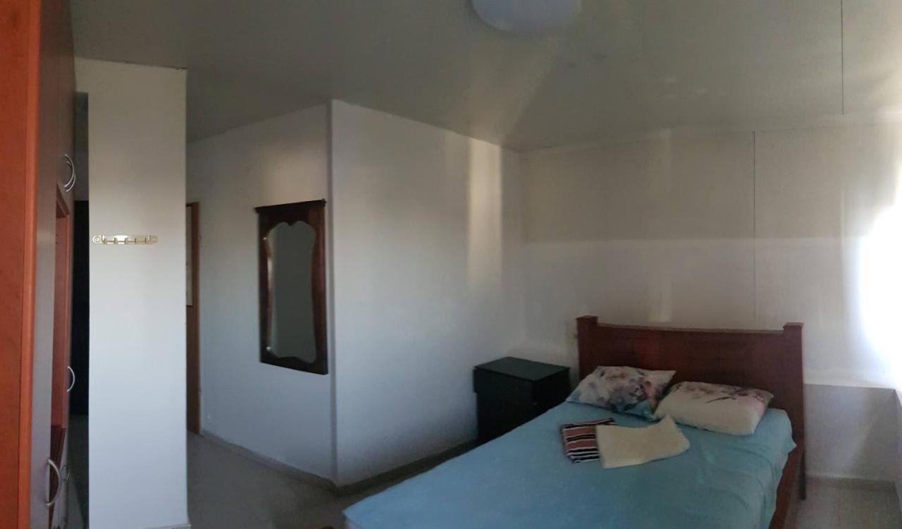 Cozy Flat With Parking Well-Placed Near Tlv Airport Apartment Lod Bagian luar foto